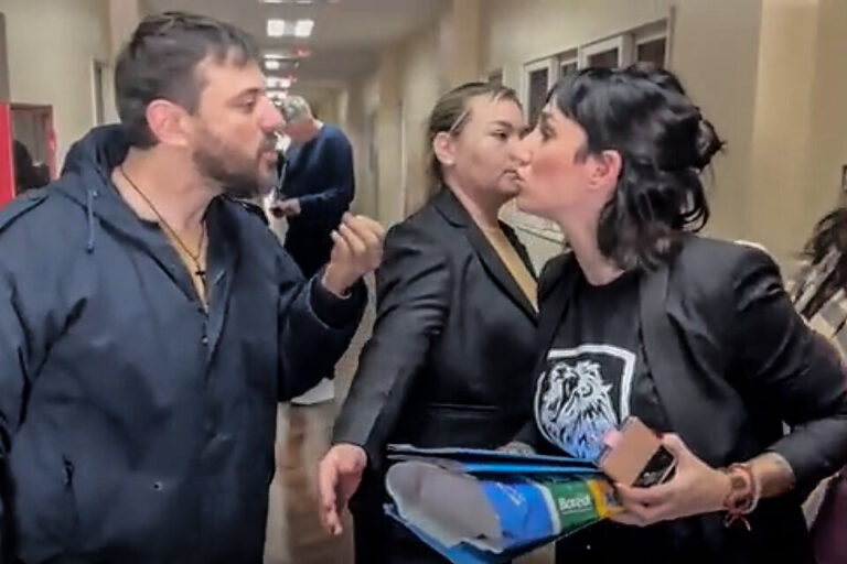 Lee más sobre el artículo Gritos, reclamos, pero el plan de entrega no aparece