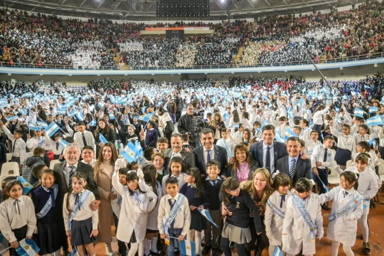 Lee más sobre el artículo Emotiva Promesa de Lealtad a la Bandera