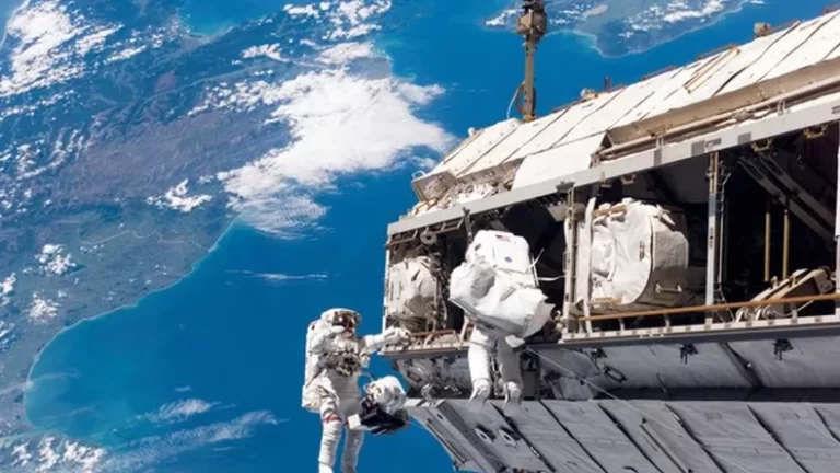 Lee más sobre el artículo Problemas en el espacio: la NASA le tuvo que enviar una alerta a la tripulación de la Estación Espacial Internacional