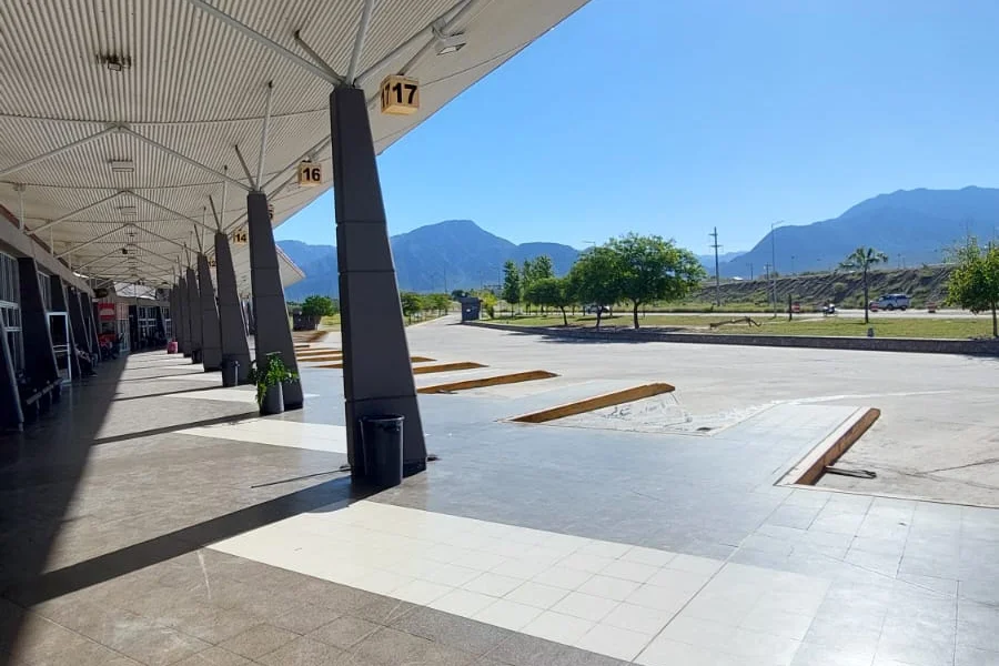 Lee más sobre el artículo Polémica por la desregulación en colectivos de larga distancia